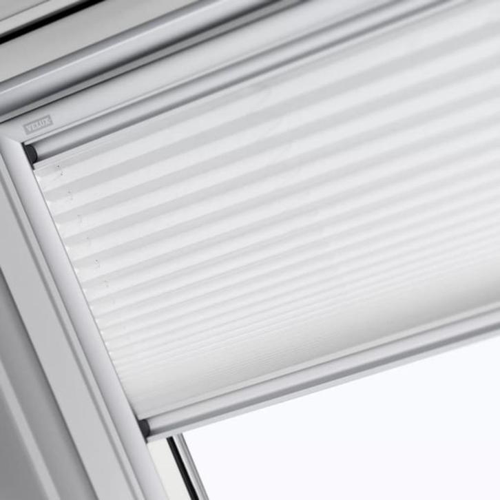 Velux dakraam plisse verduisterend gordijn wit fk06, Huis en Inrichting, Stoffering | Gordijnen en Lamellen, Nieuw, Minder dan 100 cm