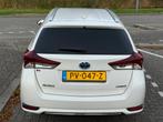 Toyota Auris Touring 1.8 Hybrid Dynamic Go 2017 Camera/Clima, Auto's, 65 €/maand, Wit, Origineel Nederlands, 1798 cc