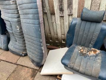 Mercedes W115 Stoelen + Achterbank (Oude Type) beschikbaar voor biedingen