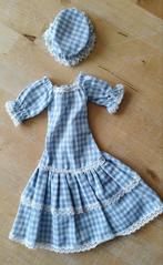 Sindy Pedigree Beautiful Bridesmaid 1976 #44285, Verzamelen, Poppen, Ophalen of Verzenden, Gebruikt, Kleertjes