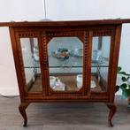 Antiek theekastje met Chinees theesetje 80 jaar oud  en spie, Ophalen