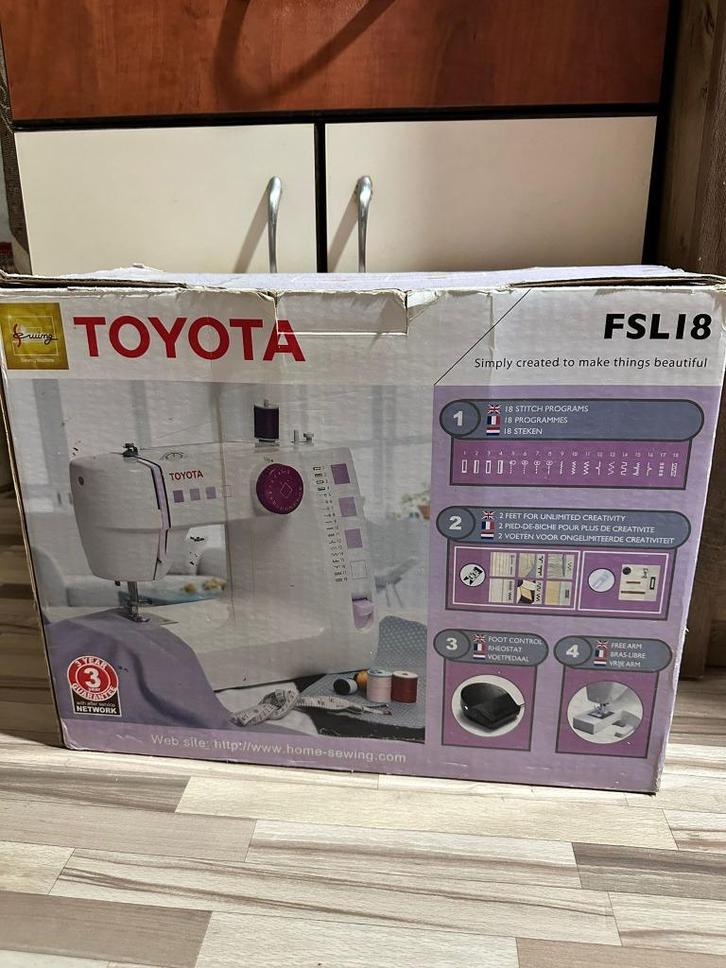 Toyota FSL18 Naaimachine –  Compleet in Doos, Hobby en Vrije tijd, Naaimachines en Toebehoren, Zo goed als nieuw, Naaimachine