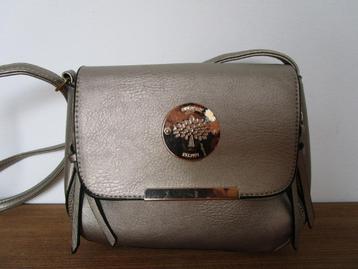 Nr.117: Mooie Tas Handtas Dames tas van Mulberry bruin metal beschikbaar voor biedingen