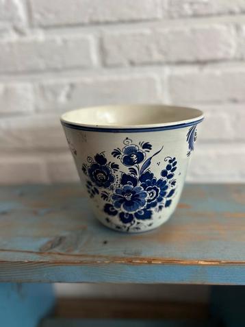 Delfts Blauwe Bloempot beschikbaar voor biedingen