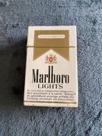 Oud ongeopend pakje sigaretten, +/-  25 jaar oud. Marlboro., Ophalen of Verzenden, Nieuw, Tabaksdoos of Verpakking