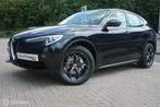 Alfa Romeo Stelvio 2.0 T AWD Super Q4 TREKHAAK, CAMERA.LED, Zwart, 4 cilinders, Lichtsensor, Zwart