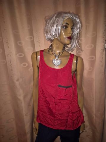 Prachtige rood shirt maat 38 rood zgan  beschikbaar voor biedingen