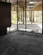 Mooie betonlook tapijttegels Composure in zwart/antraciet, Grijs, 75 m² of meer, Ophalen of Verzenden, Tapijttegels