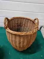 mand riet stofdoekenmand vintage, Huis en Inrichting, Woonaccessoires | Schalen en Manden, Ophalen of Verzenden