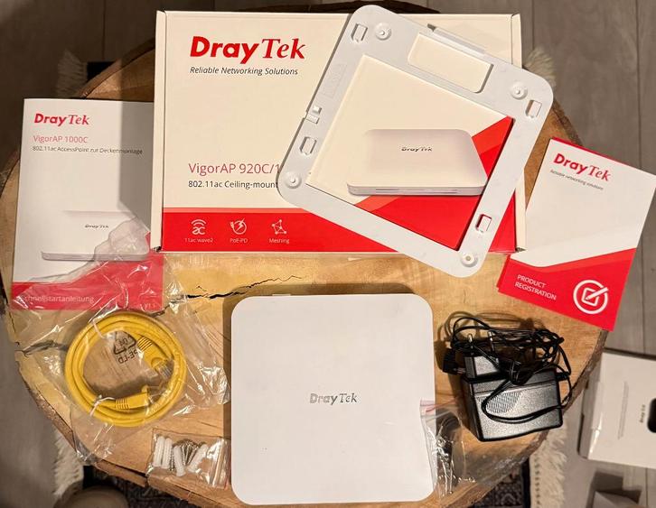 DrayTek VigorAP 1000C, Computers en Software, Routers en Modems, Zo goed als nieuw, Router, Ophalen of Verzenden