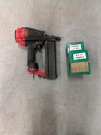 Dutack T nageltacker + 4,5 doosjes T-nagels, Ophalen, Gebruikt