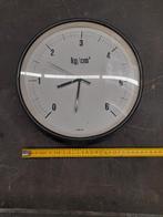 Klok industrieel metaal, Ophalen of Verzenden, Gebruikt, Analoog, Wandklok