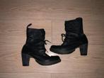 Dr. Martens Emma Enkellaarzen - Stoer en Stijlvol!, Kleding | Dames, Zwart, Lage of Enkellaarzen, Ophalen of Verzenden, Dr. Martens