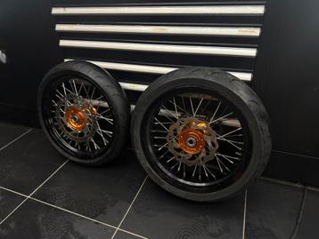 Supermoto wielem KTM sipermotard 250/450/500/530 beschikbaar voor biedingen