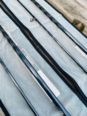 2 stuks Shimano Diaflash 2lb, de blauw paarse versie beschikbaar voor biedingen