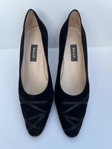 Bally pumps maat 39,5 zwart beschikbaar voor biedingen