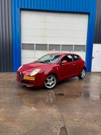 Alfa Romeo MiTo 1.4 16V 77KW Multi AIR 2010 Rood, Auto's, Alfa Romeo, Voorwielaandrijving, Stof, 4 cilinders, 49 €/maand