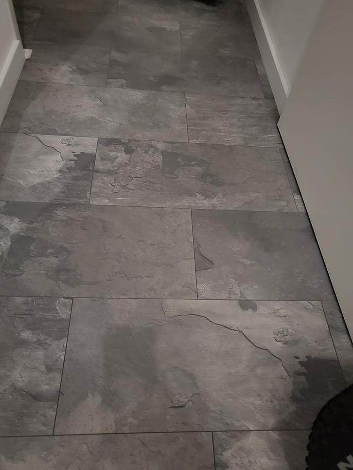 Prachtige tegel laminaatvloer van 60 m2,, Doe-het-zelf en Verbouw, Tegels, Zo goed als nieuw, Overige typen, Overige materialen