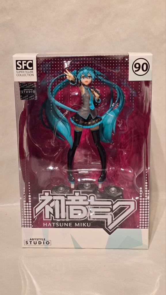 Hatsune Miku SFC Figuur - Nieuw in doos!, Kinderen en Baby's, Speelgoed | Actiefiguren, Nieuw, Ophalen of Verzenden