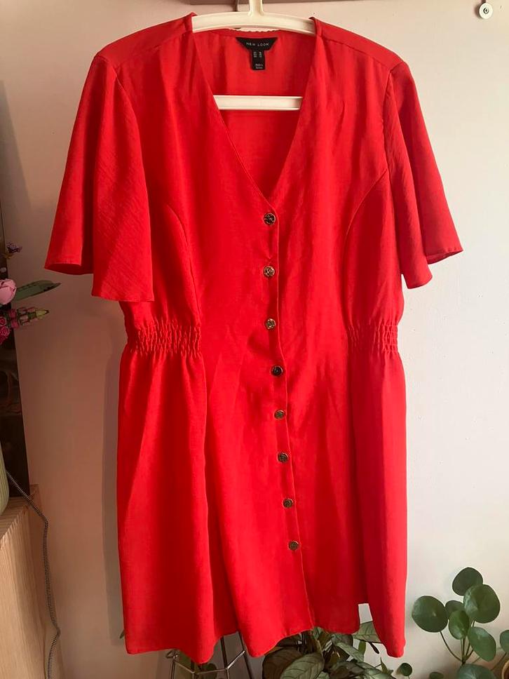 Jurkje rood New Look retro vintage look maat 44 L goud, Kleding | Dames, Jurken, Zo goed als nieuw, Maat 42/44 (L), Rood, Boven de knie