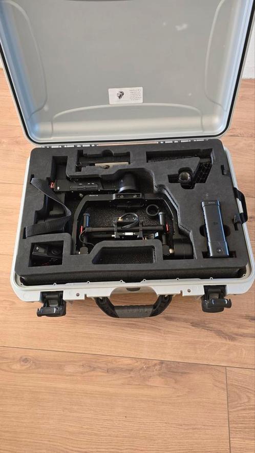Dji Ronin M met Nanuk 940 case, Audio, Tv en Foto, Fotografie | Statieven en Balhoofden, Zo goed als nieuw, Overige typen, Minder dan 150 cm