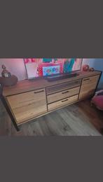 Dressoir henders en hazel, Ophalen
