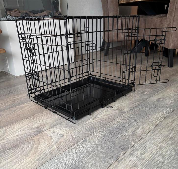 Hondenbench zwart Adori premium maat S, incl hoes en kussen, Dieren en Toebehoren, Hondenbenches, Zo goed als nieuw, Ophalen of Verzenden