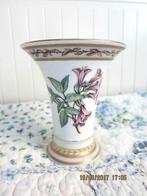 Vaasje AK Kaiser Porselein Plantage dekor Nossek 13cm, Ophalen of Verzenden