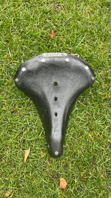 Te koop. Brooks dames zadel B67s beschikbaar voor biedingen