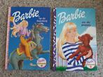 BARBIE BOEKENCLUB, 2 STUKS  BARBIE EN DE PUPPY BARBIE OP DE, Ophalen of Verzenden, Gelezen