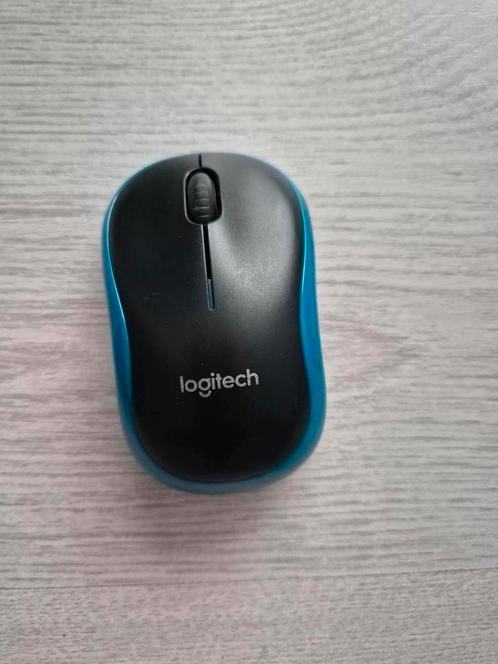 Logitech M185 draadloos muis, Computers en Software, Muizen, Zo goed als nieuw, Ophalen of Verzenden