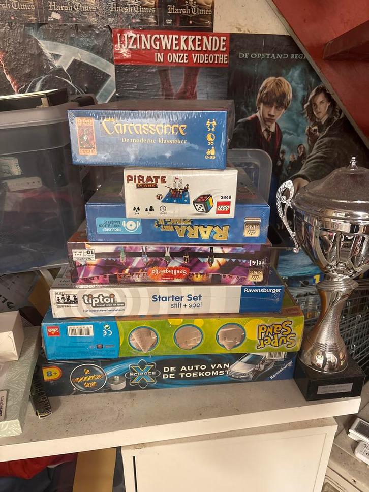 Ingepakte Spellen Collectie bericht bij intresse, Hobby en Vrije tijd, Gezelschapsspellen | Bordspellen, Nieuw, Een of twee spelers