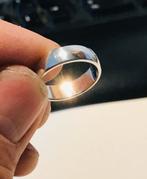 Mooie brede zilveren ring van Desiree. Maat 17, Ophalen of Verzenden, Zo goed als nieuw, Zilver