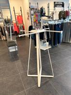 Kledingrek winkelinrichting rek wit Emmen, Kleding | Dames, Kledingrekken, Ophalen, Zo goed als nieuw