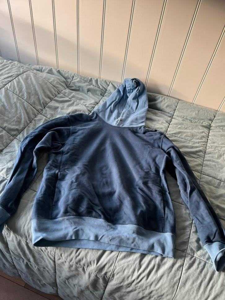 Hoody Uniqlo, maat M nieuw en ongedragen hoodie, Kleding | Heren, Truien en Vesten, Nieuw, Maat 48/50 (M), Blauw, Ophalen of Verzenden