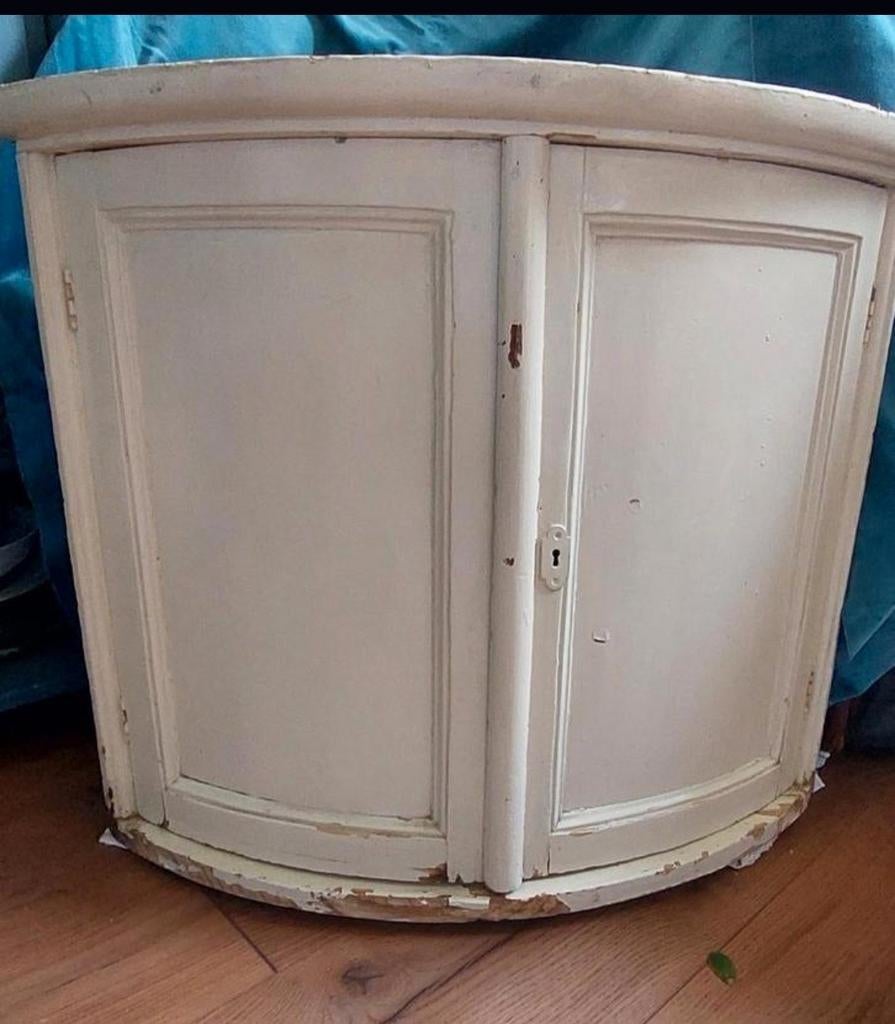 Heel leuk oud hoekkastje, Ophalen