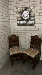 Twee antieke stoeltjes, Ophalen
