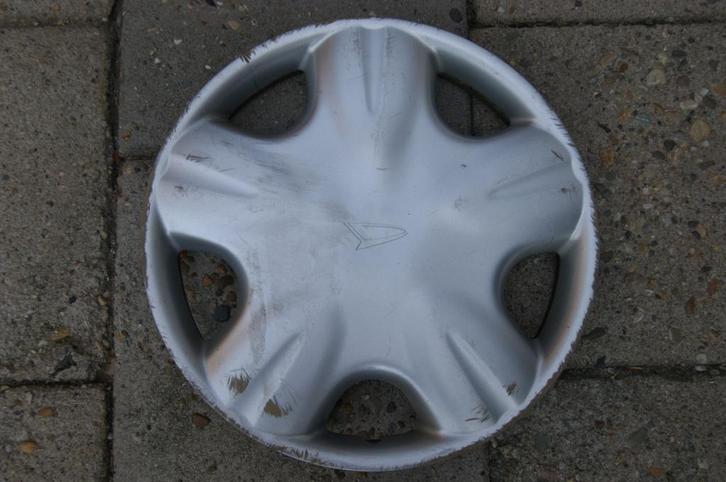 1 losse originele wieldop Daihatsu Cuore 13 inch, Auto diversen, Wieldoppen, Gebruikt, Ophalen of Verzenden