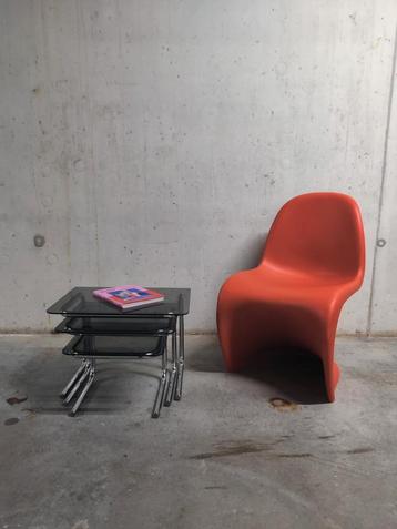 Vintage trio bijzettafels  beschikbaar voor biedingen