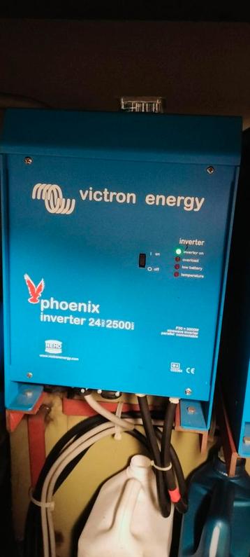 Te koop victron Phoenix sinewave omvormer 24volt 2500 watt beschikbaar voor biedingen