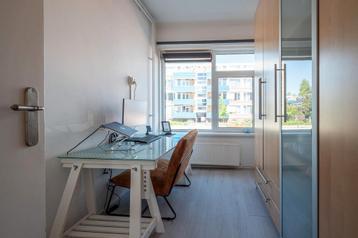 Bureau beschikbaar voor biedingen