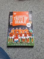 heel Nederland is trots op oranje, Ophalen of Verzenden, Gelezen