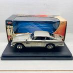 ERTL Joyride 1:18, Aston Martin DB5 James Bond Casino Royale, Hobby en Vrije tijd, Modelauto's | 1:18, Ophalen of Verzenden, Zo goed als nieuw