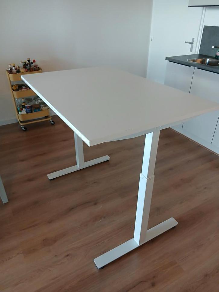 Handmatig verstelbaar zit-sta bureau, Huis en Inrichting, Bureaus, Gebruikt, Stabureau, In hoogte verstelbaar, Ophalen