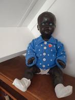 Donkere pop met blauwe ogen, Verzamelen, Poppen, Ophalen of Verzenden, Gebruikt, Pop