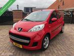 Peugeot 107 1.0-12V 5DRS Carplay Weinig KM!, Voorwielaandrijving, Stof, Gebruikt, 4 stoelen
