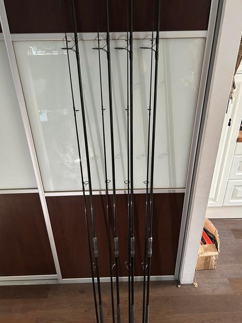 4 stuks avid curvex 3,5lb 13ft, Watersport en Boten, Hengelsport | Karpervissen, Zo goed als nieuw, Overige typen, Ophalen