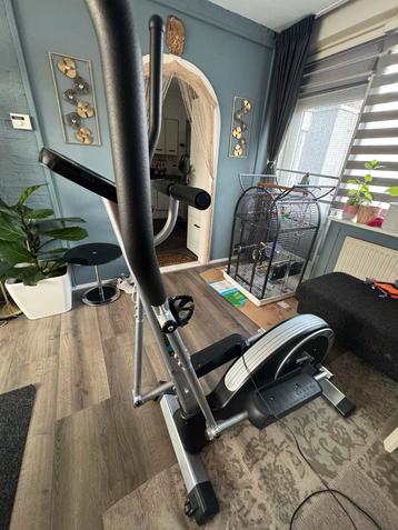 Crosstrainer beschikbaar voor biedingen