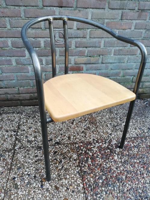 Stoel. Design stoel. Vintage. 2 identieke stoelen., Huis en Inrichting, Stoelen, Zo goed als nieuw, Twee, Hout, Metaal, Overige kleuren