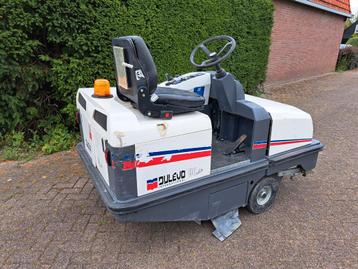 Veegmachine Dulevo 705 uur! kubota diesel zeer weinig uur! beschikbaar voor biedingen